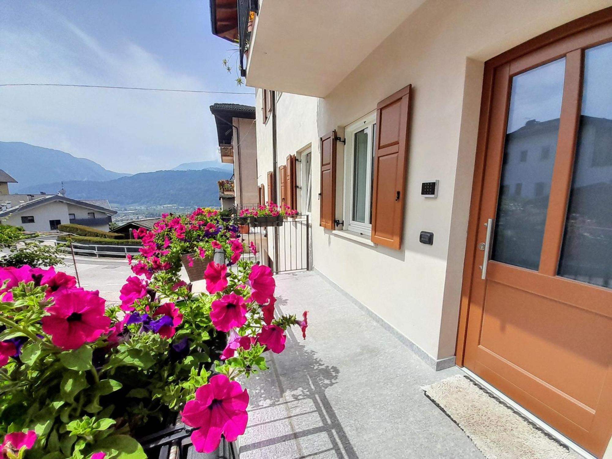 Ferienwohnung Casa Rosanelli Tenna Exterior foto